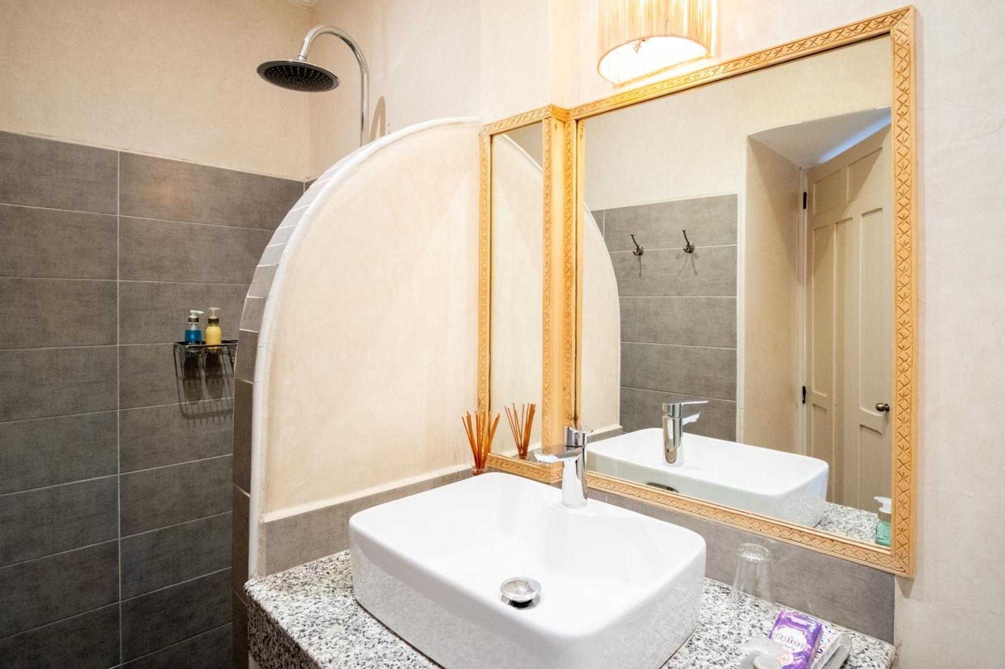 Riad Bibazia Marrakesh Bagian luar foto